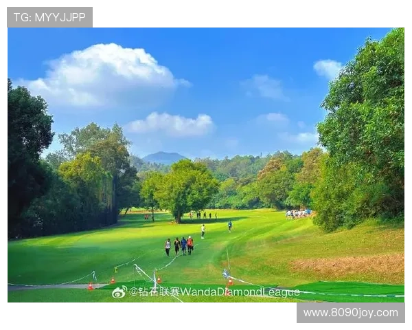 [高尔夫]LIV香港站开杆 54位顶尖高尔夫球手齐聚粉岭球场.